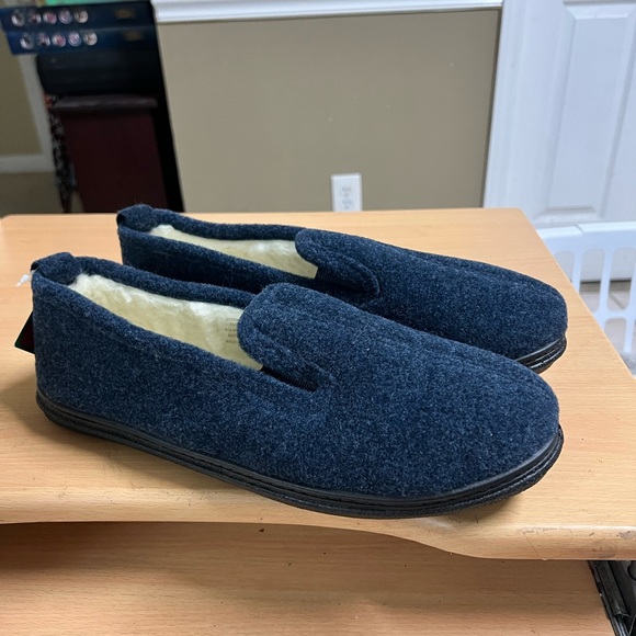 Slippers International men Slippers 13 WIDE - Picture 2 of 9